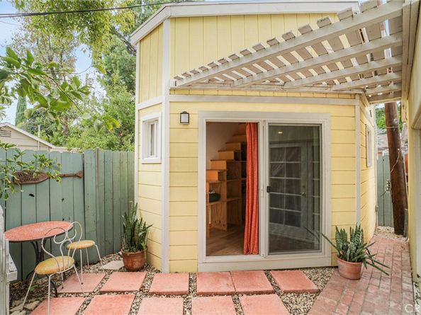 5223 Alhama Drive, Woodland Hills CA 91364