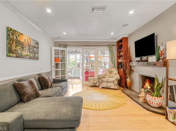 5223 Alhama Drive, Woodland Hills CA 91364