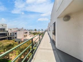 2910 Neilson Way 503, Santa Monica CA 90405