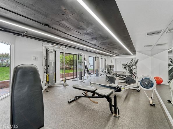 2910 Neilson Way 503, Santa Monica CA 90405