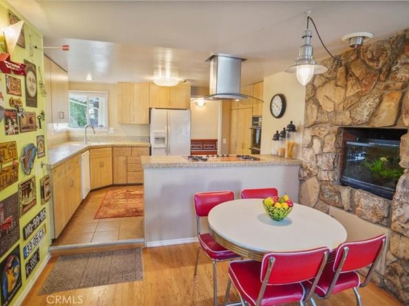 8636 8636 Delco, Winnetka CA 91306