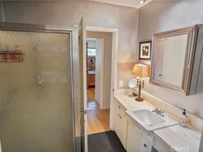 8636 8636 Delco, Winnetka CA 91306