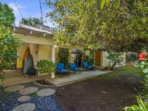 8636 8636 Delco, Winnetka CA 91306