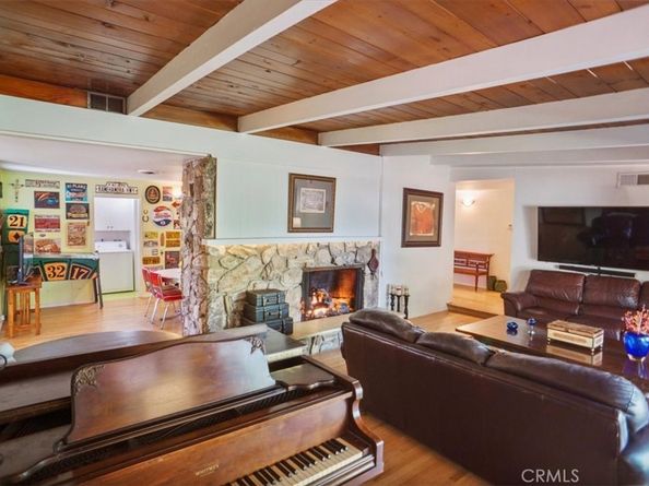 8636 8636 Delco, Winnetka CA 91306