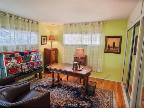 8636 8636 Delco, Winnetka CA 91306