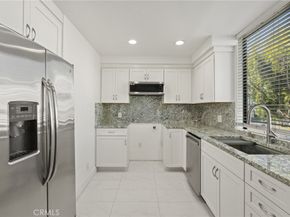 21720 Hart 9, Canoga Park CA 91303