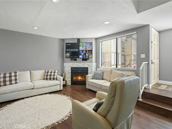 21720 Hart