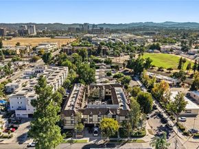 21720 Hart 9, Canoga Park CA 91303