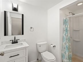 21720 Hart 9, Canoga Park CA 91303