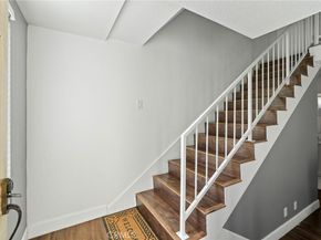 21720 Hart 9, Canoga Park CA 91303