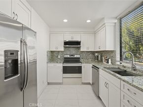 21720 Hart 9, Canoga Park CA 91303