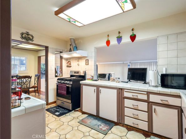 8651 Ranchito Avenue, Panorama City CA 91402