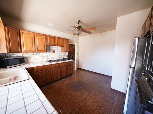 3738 Pacific, Long Beach CA 90807