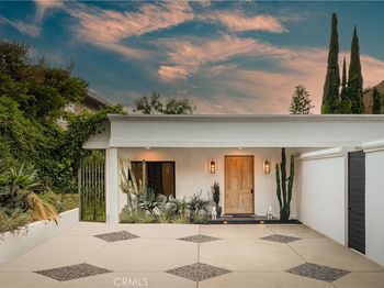 9275 Flicker Place