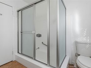 22727 Collins, Woodland Hills CA 91367