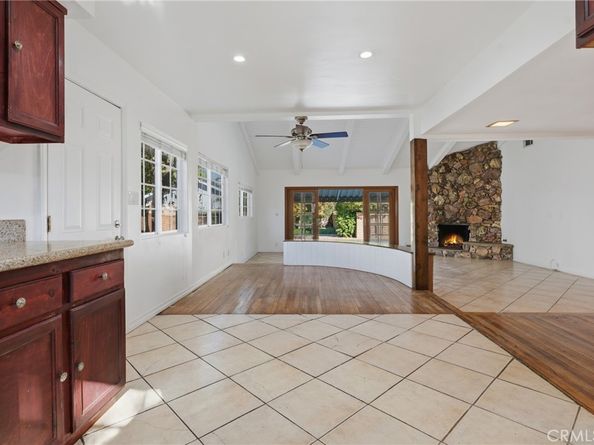 22727 Collins, Woodland Hills CA 91367