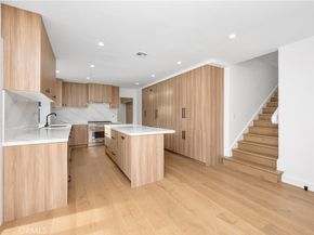 4620 Encino Avenue, Encino CA 91316