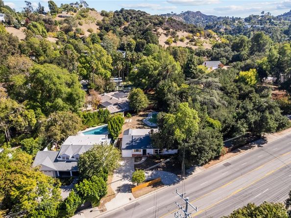 3536 Laurel Canyon, Studio City CA 91604