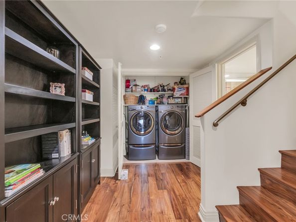 11540 Moorpark Street 403, Studio City CA 91602