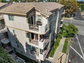 11540 Moorpark Street 403, Studio City CA 91602