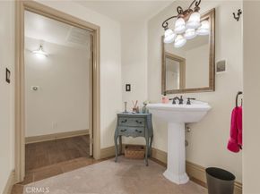 11540 Moorpark Street 403, Studio City CA 91602