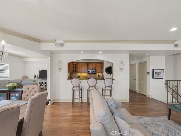 11540 Moorpark Street 403, Studio City CA 91602
