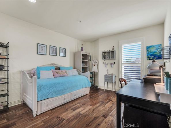 11540 Moorpark Street 403, Studio City CA 91602