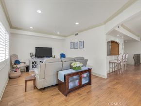 11540 Moorpark Street 403, Studio City CA 91602