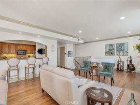 11540 Moorpark Street 403, Studio City CA 91602