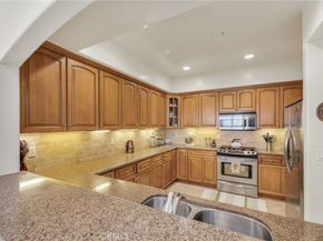 11540 Moorpark Street 403, Studio City CA 91602