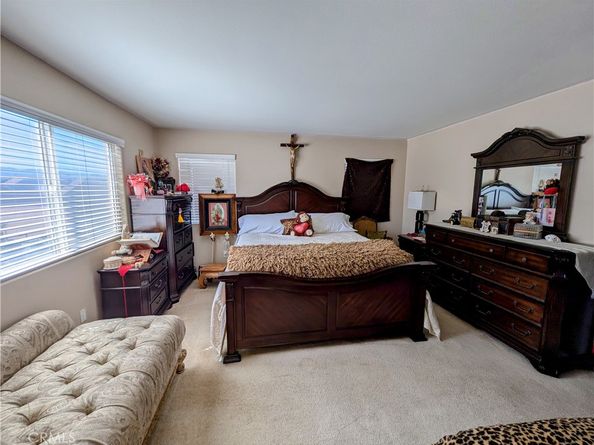 13717 Deane Lane, Sylmar CA 91342