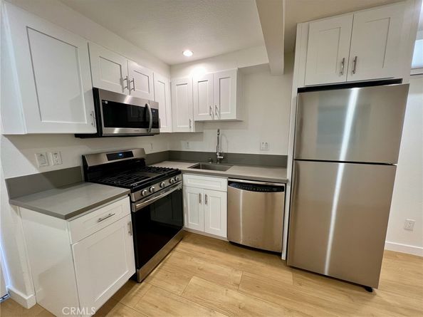 654 Penrith, Los Angeles CA 90023