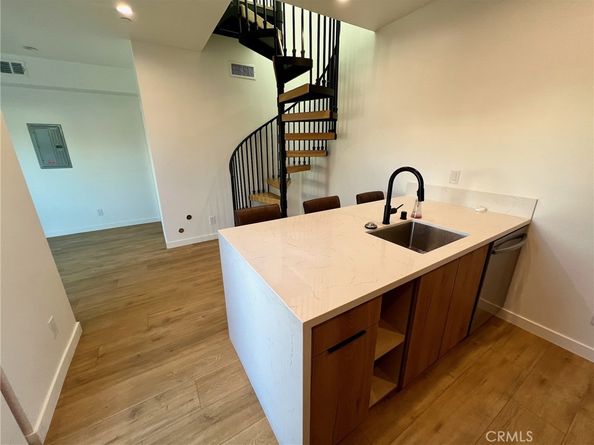 654 Penrith, Los Angeles CA 90023