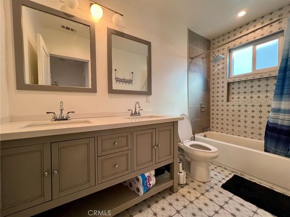 654 Penrith, Los Angeles CA 90023