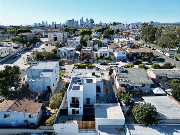 654 Penrith, Los Angeles CA 90023
