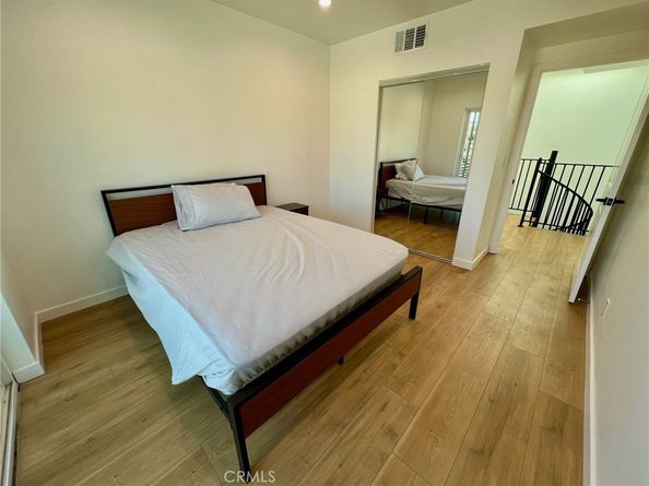 654 Penrith, Los Angeles CA 90023