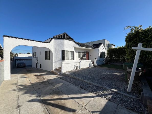654 Penrith, Los Angeles CA 90023