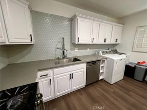 654 Penrith, Los Angeles CA 90023
