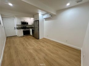 654 Penrith, Los Angeles CA 90023