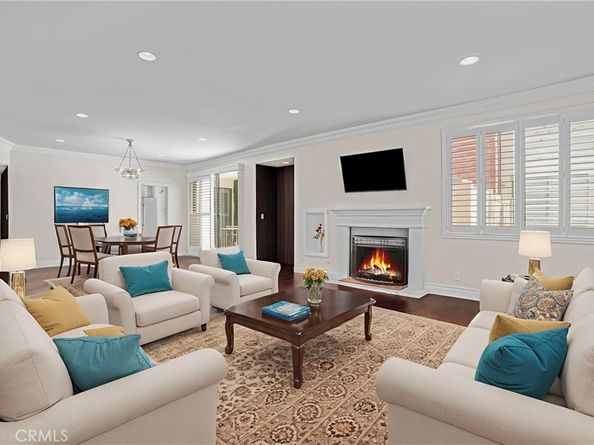 17140 Burbank Boulevard 105, Encino CA 91316