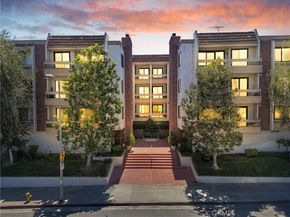 17140 Burbank Boulevard 105, Encino CA 91316