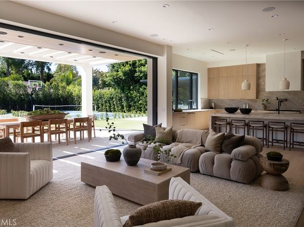 23416 Califa Street, Woodland Hills CA 91367