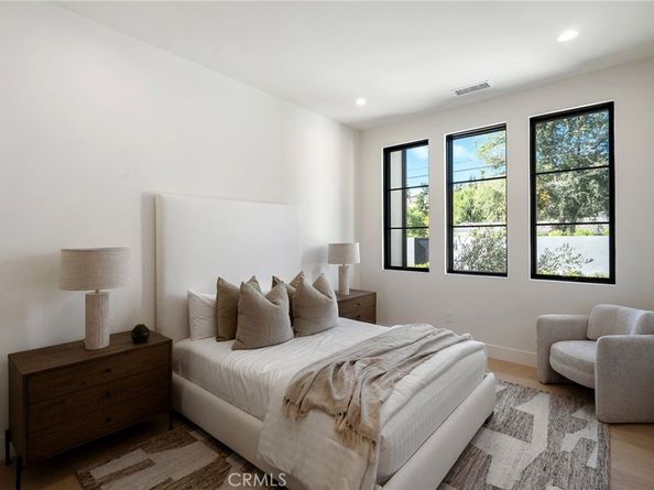 23416 Califa Street, Woodland Hills CA 91367