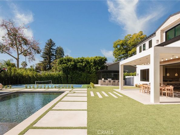 23416 Califa Street, Woodland Hills CA 91367