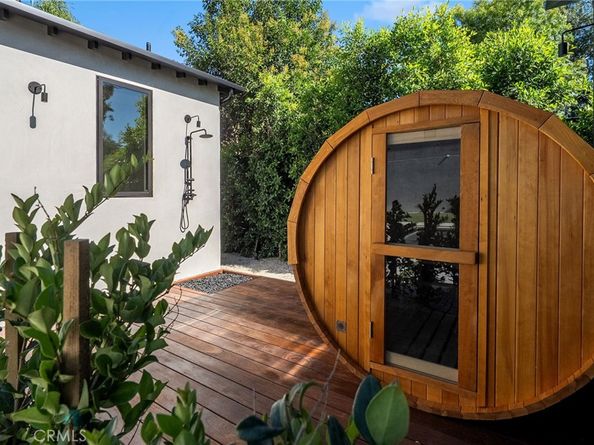 23416 Califa Street, Woodland Hills CA 91367