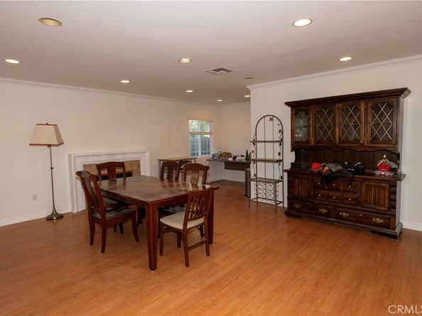 7001 Jellico Avenue, Lake Balboa CA 91406