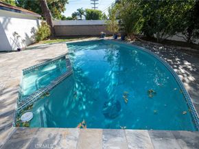 7001 Jellico Avenue, Lake Balboa CA 91406