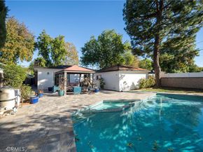 7001 Jellico Avenue, Lake Balboa CA 91406