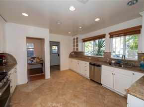 7001 Jellico Avenue, Lake Balboa CA 91406