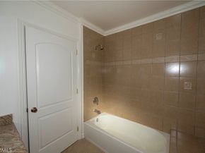 7001 Jellico Avenue, Lake Balboa CA 91406